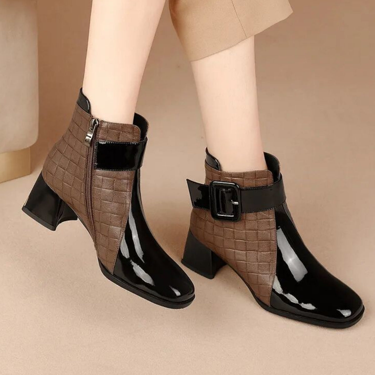 🔥【35-40】🔥Sada - 50%, idealne za jesen i zimu! Elegantne ženske gležnjače od prave ovčje kože – moderne, tople i ručno izrađene!