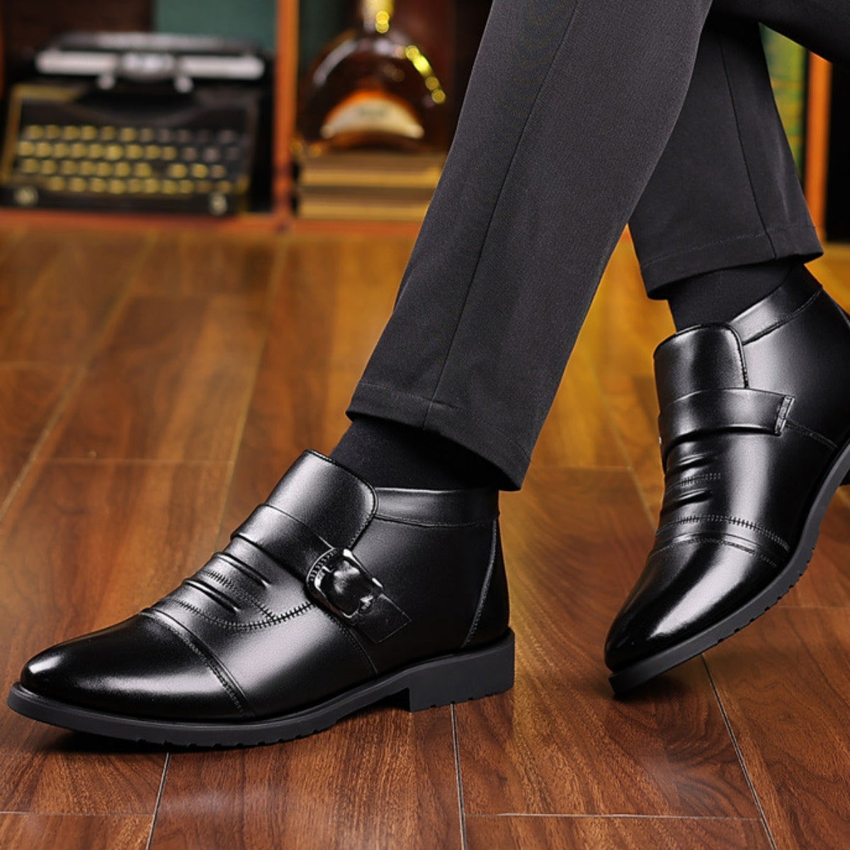 ✨📢【Ograniczona czasowo zniżka 50%】【39-44】Męskie zimowe buty skórzane z futrzanym wykończeniem i grubą podeszwą, gwarancja ciepła i komfortu